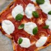 Vegetarisk pizza med mozzarella